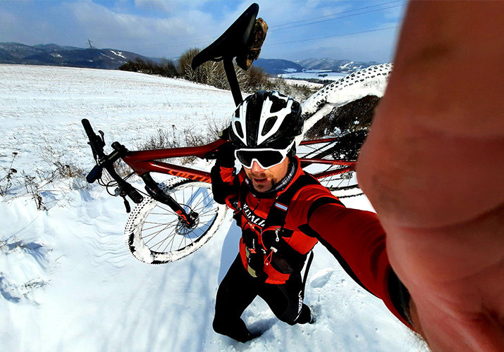 A KONDÍCIÓNK FENNTARTÁSA TÉLI IDŐSZAKBAN: 5 kiváló sporttevékenység, amelyek ebben garantáltan segítenek.