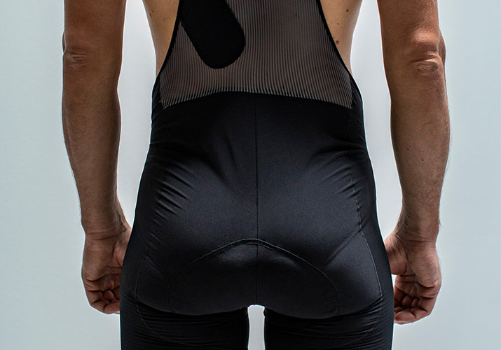 Hogyan válasszunk kerékpáros nadrágot és miért fontos a kerékpáros betét?