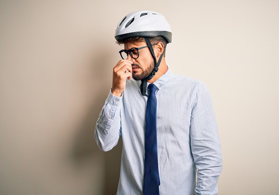Fuj büdös vagy! Hogyan szabaduljunk kerékpáros ruházatunk és protektoraink kellemetlen szagától?>