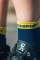 COMPRESSPORT Kerékpáros bokazokni - PRO RACING V4.0 RUN LOW - kék/sárga