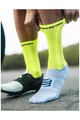 COMPRESSPORT Klasszikus kerékpáros zokni - PRO RACING V4.0 BIKE - fehér/sárga