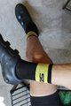 SIX2 Klasszikus kerékpáros zokni - SHORT LOGO - fekete/sárga