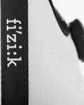 FIZIK Kerékpáros cipő - OVERCURVE R4 - fehér/fekete