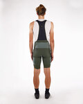 SANTINI Rövid kerékpáros nadrág kantárral - GRAVEL - zöld