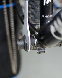 UNIOR Kerékpáros szerszámok - CENTRAL COMPOSITION TOOL - fekete