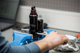 UNIOR kulcs - WRENCH - piros