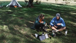 KNOG Power bank - PWR SOLAR - fekete