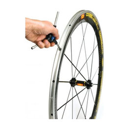 PARK TOOL központosító kulcs - CENTERING KEY Y PT-SW-15C - fekete