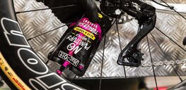 MUC-OFF defektjavító szer - ROAD & GRAVEL TUBELESS 80ML