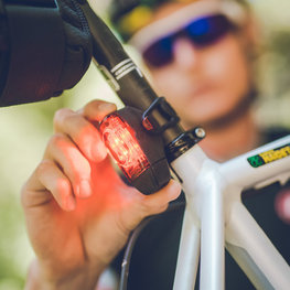 LEZYNE lámpa - KTV DRIVE - fekete