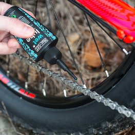 MUC-OFF kenőanyag - WET WEATHER LUBE