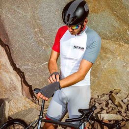 SIX2 Rövid ujjú kerékpáros mez - BIKE3 ULTRALIGHT - fehér/szürke/piros